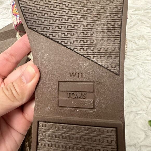 Toms Lexie Burlap Multicolored Embroidered Aztec Pattern Flat Sandals sz 11 - Picture 7 of 8